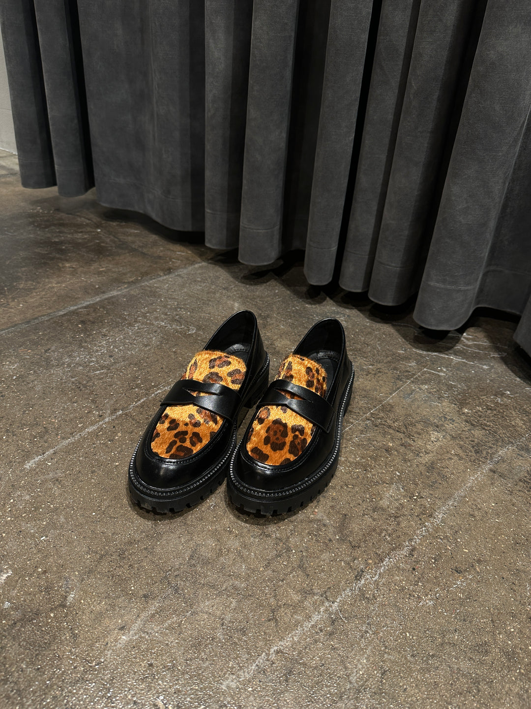 Maddie Loafers - Leopard