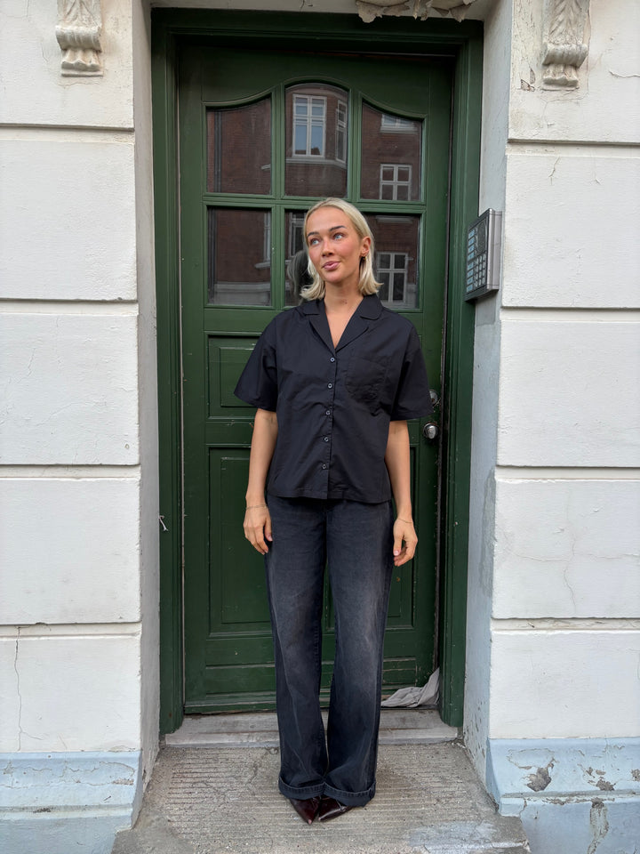 Esther Short Sleeve Shirt - Black