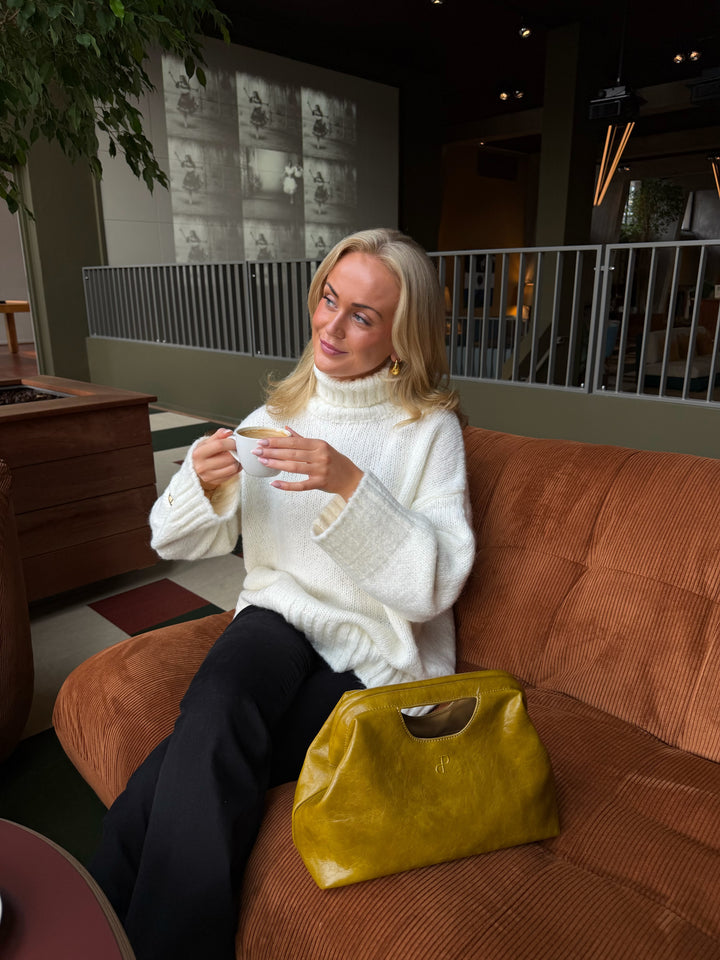 Isabella Chunky Knit - White