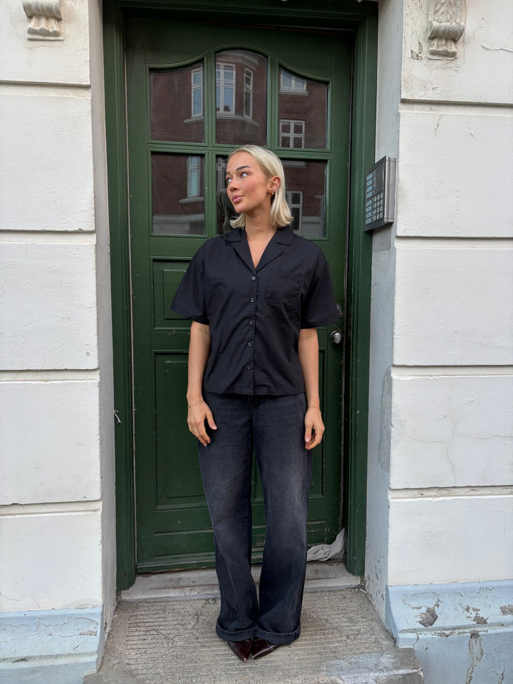 Esther Short Sleeve Shirt - Black