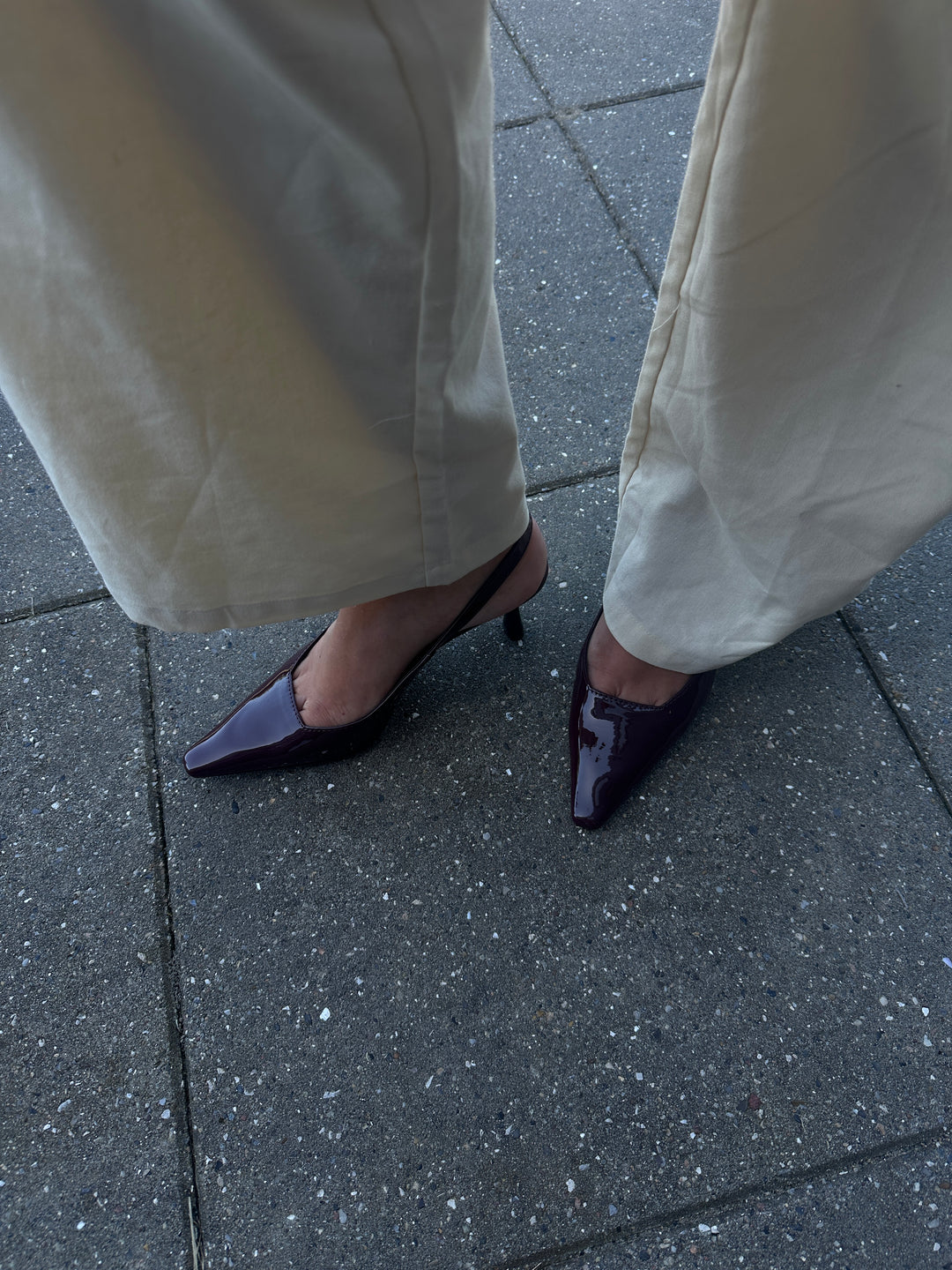 Aya Low Heel Pumps - Burgundy