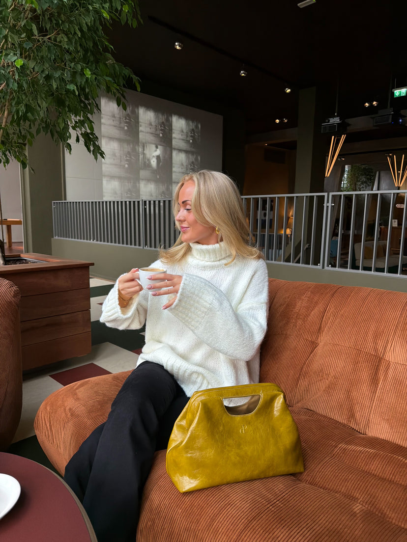 Isabella Chunky Knit - White