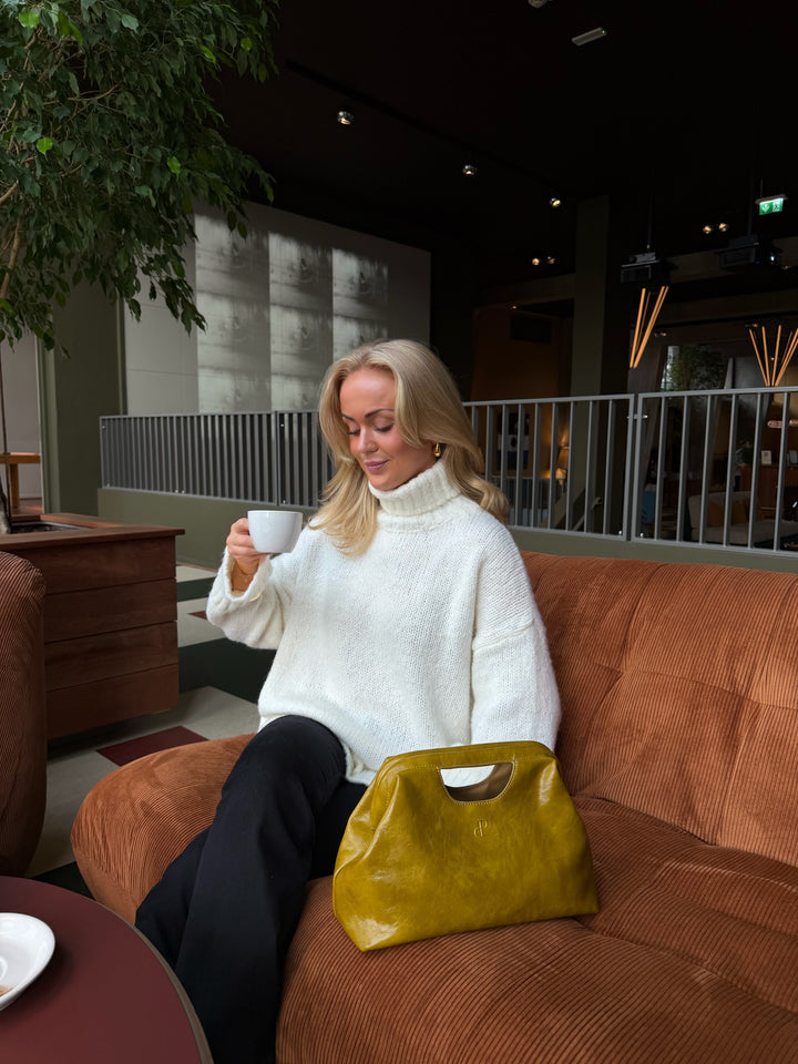 Isabella Chunky Knit - White