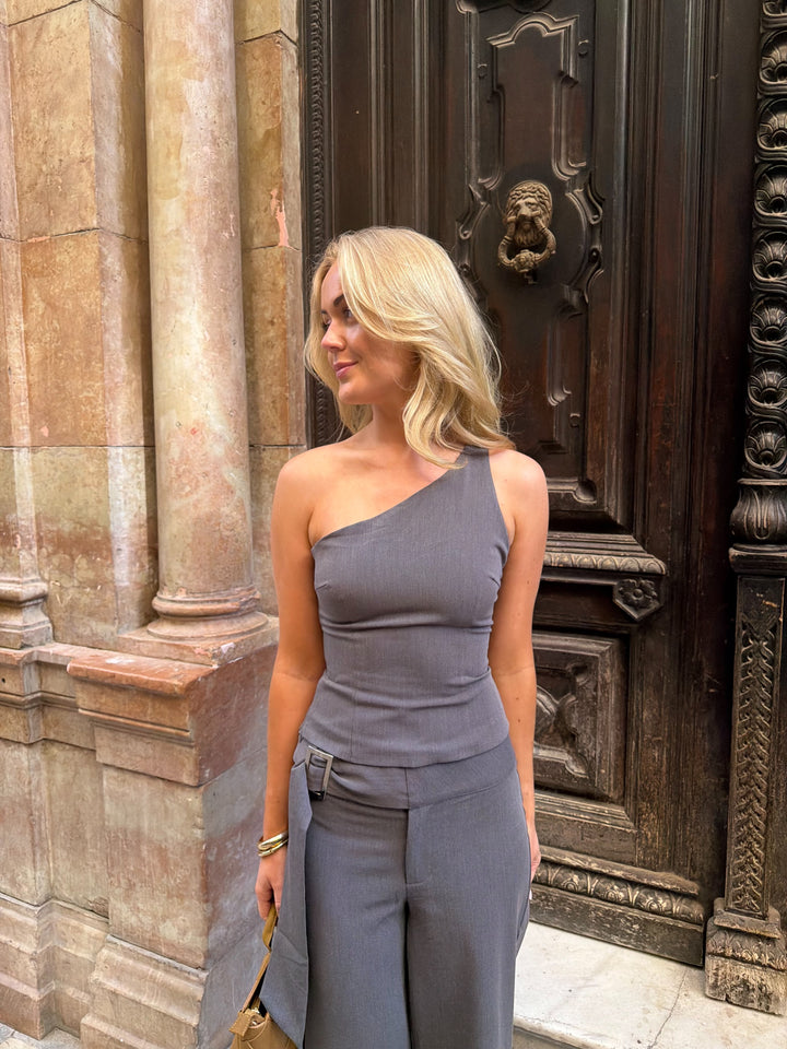 Emilia Buckle Top - Medium Grey