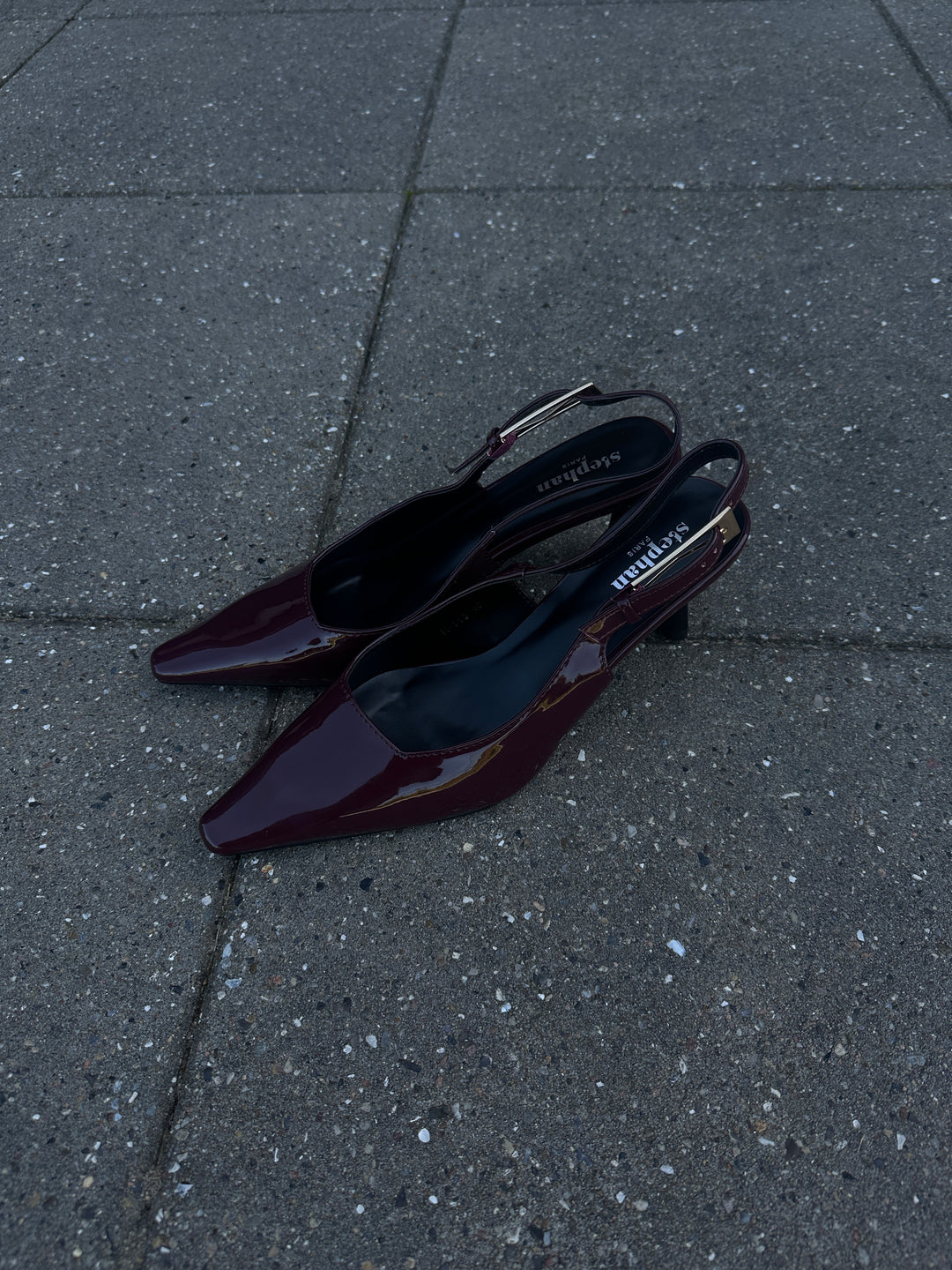 Aya Low Heel Pumps - Burgundy