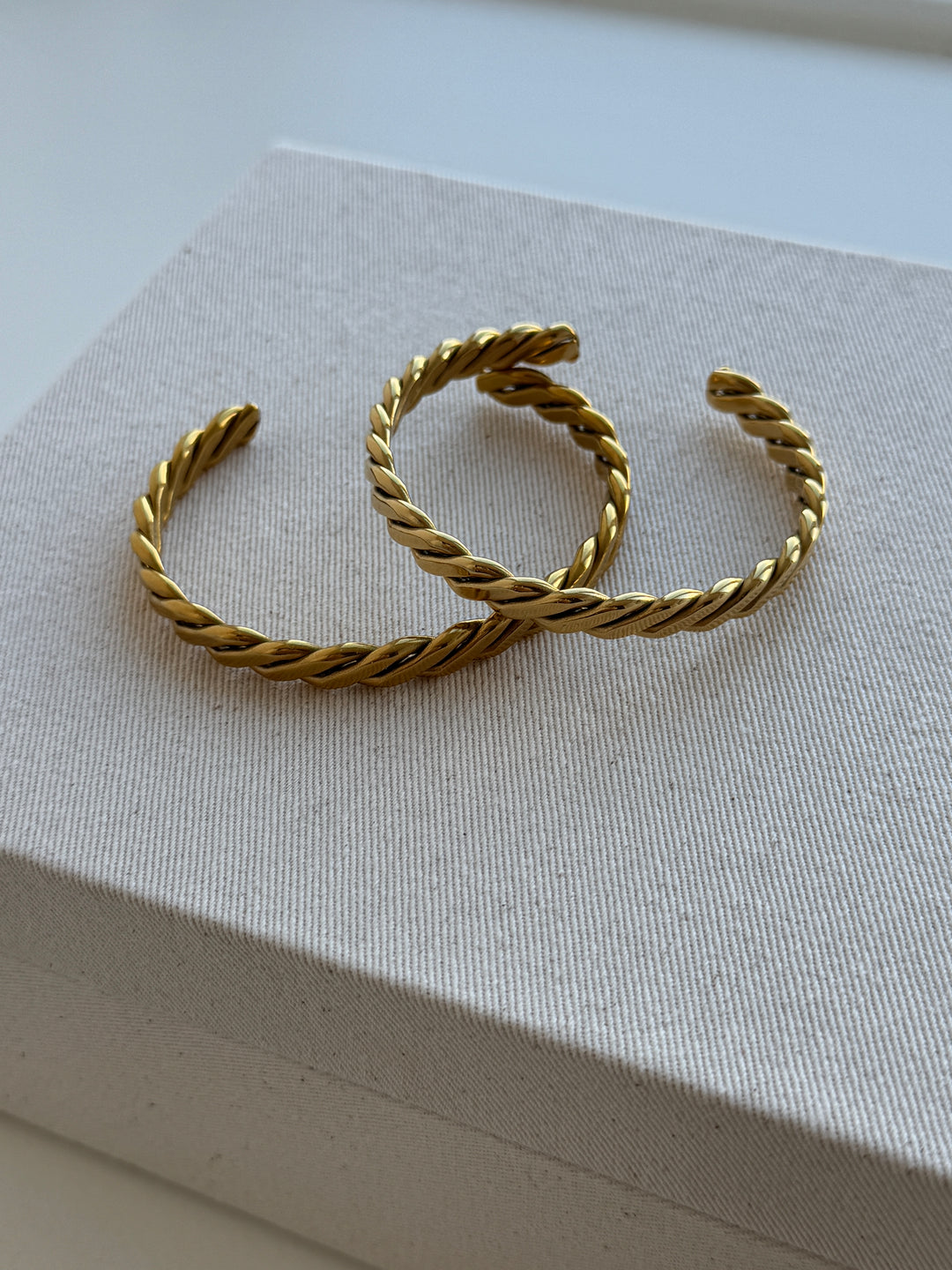 Emma Twisted Bracelet - Gold Plated