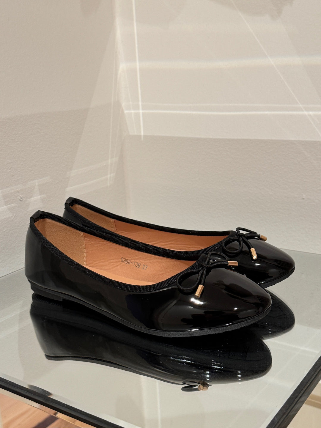 Sarah Shiny Ballerina - Black