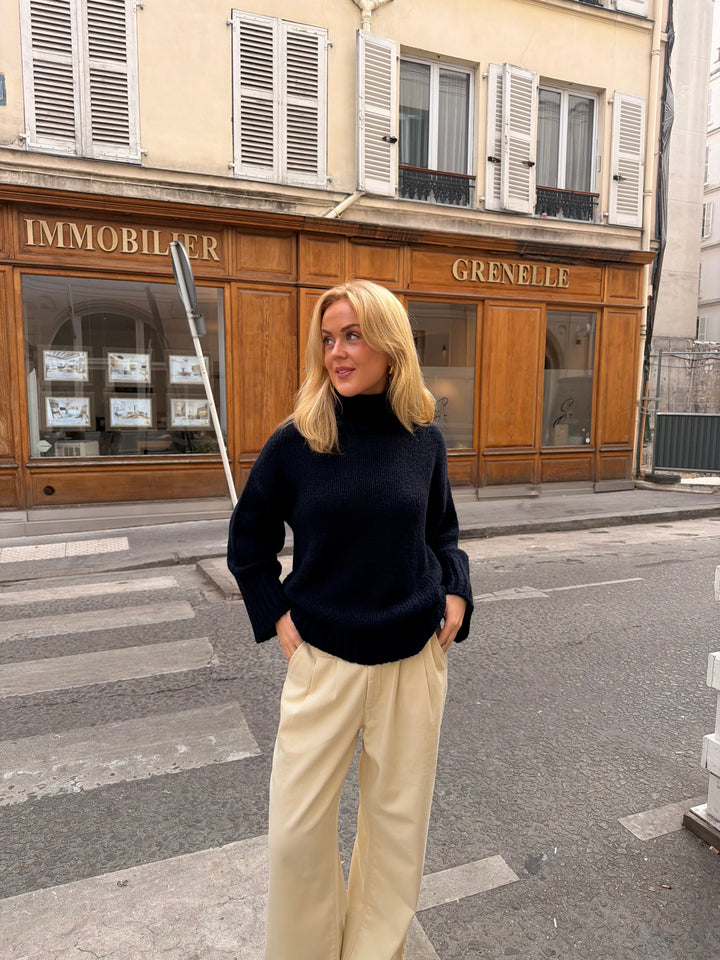 Isabella Chunky Knit - Navy Blue