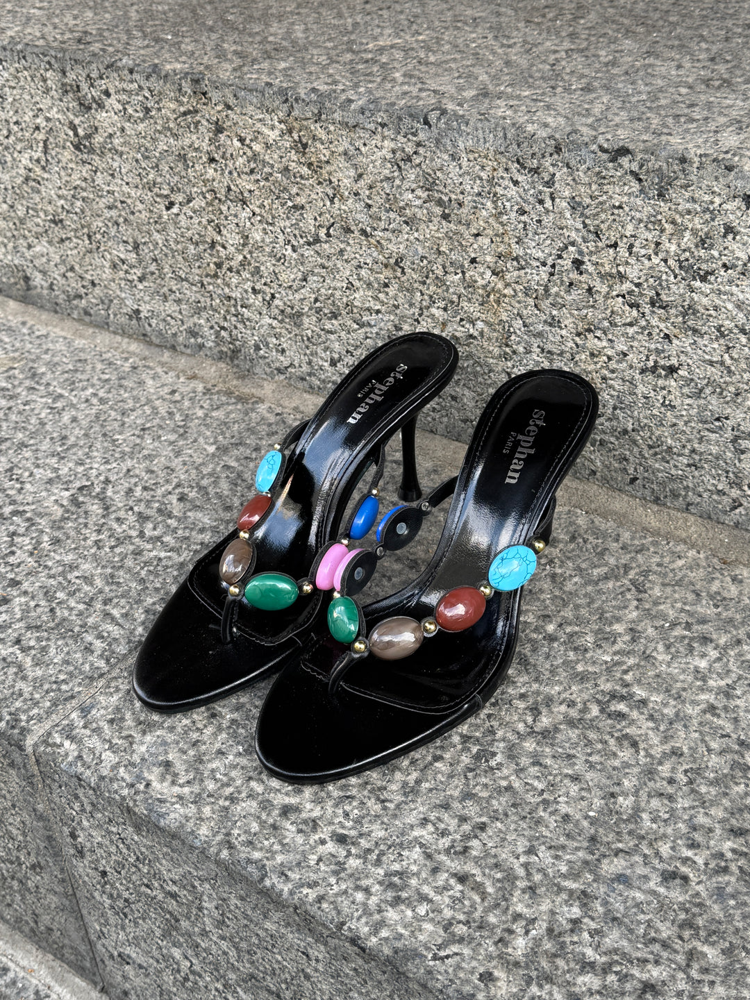 Michelle Heel - Black