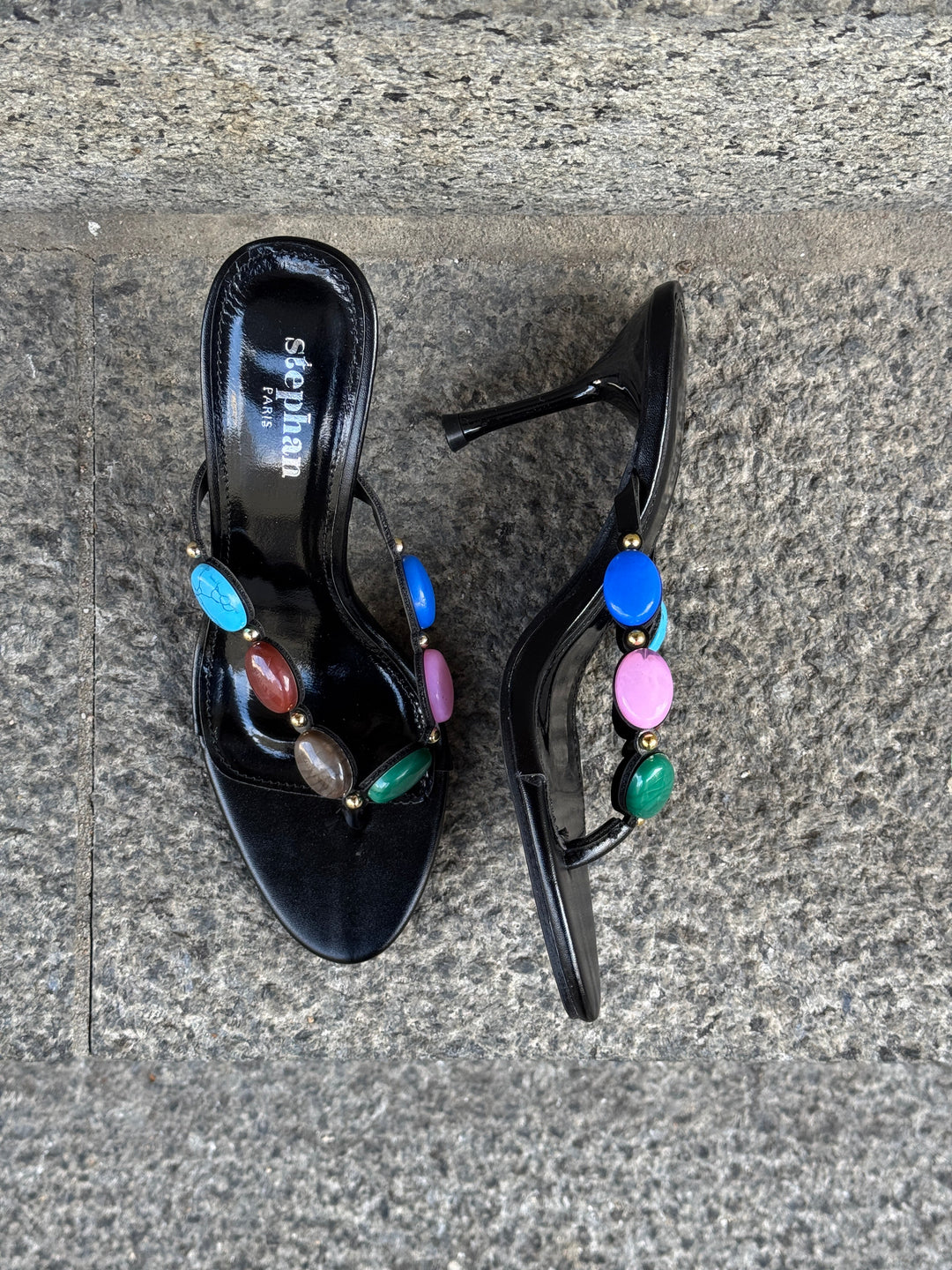 Michelle Heel - Black