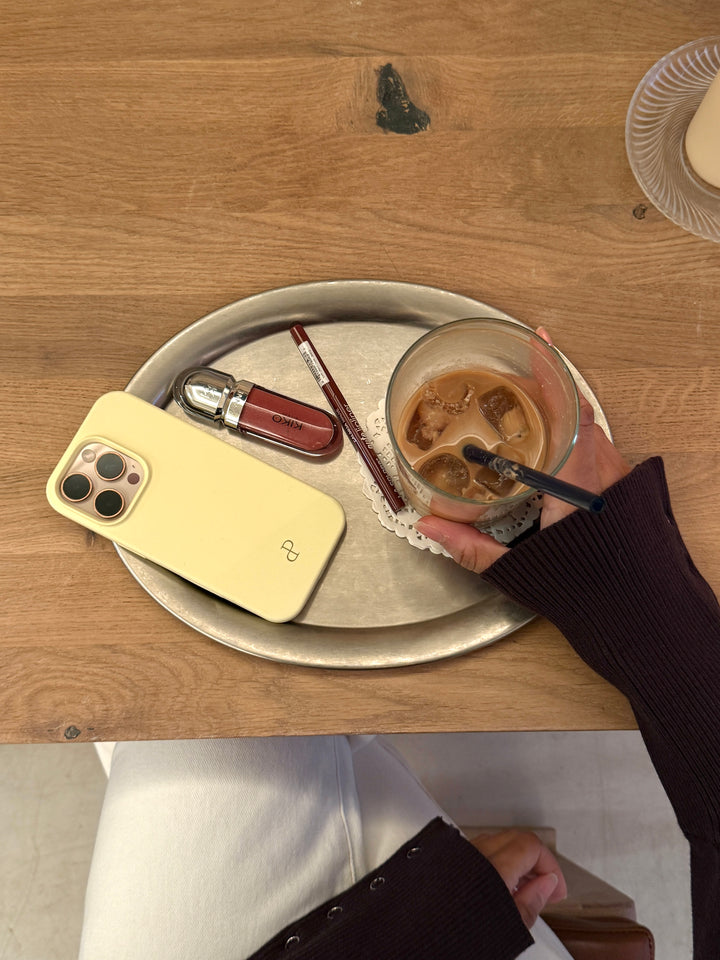 iPhone 14 Pro Cover - Butter Yellow