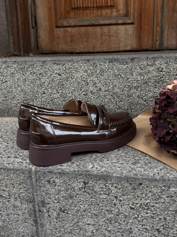 Laura Patent Loafers - Dark Brown