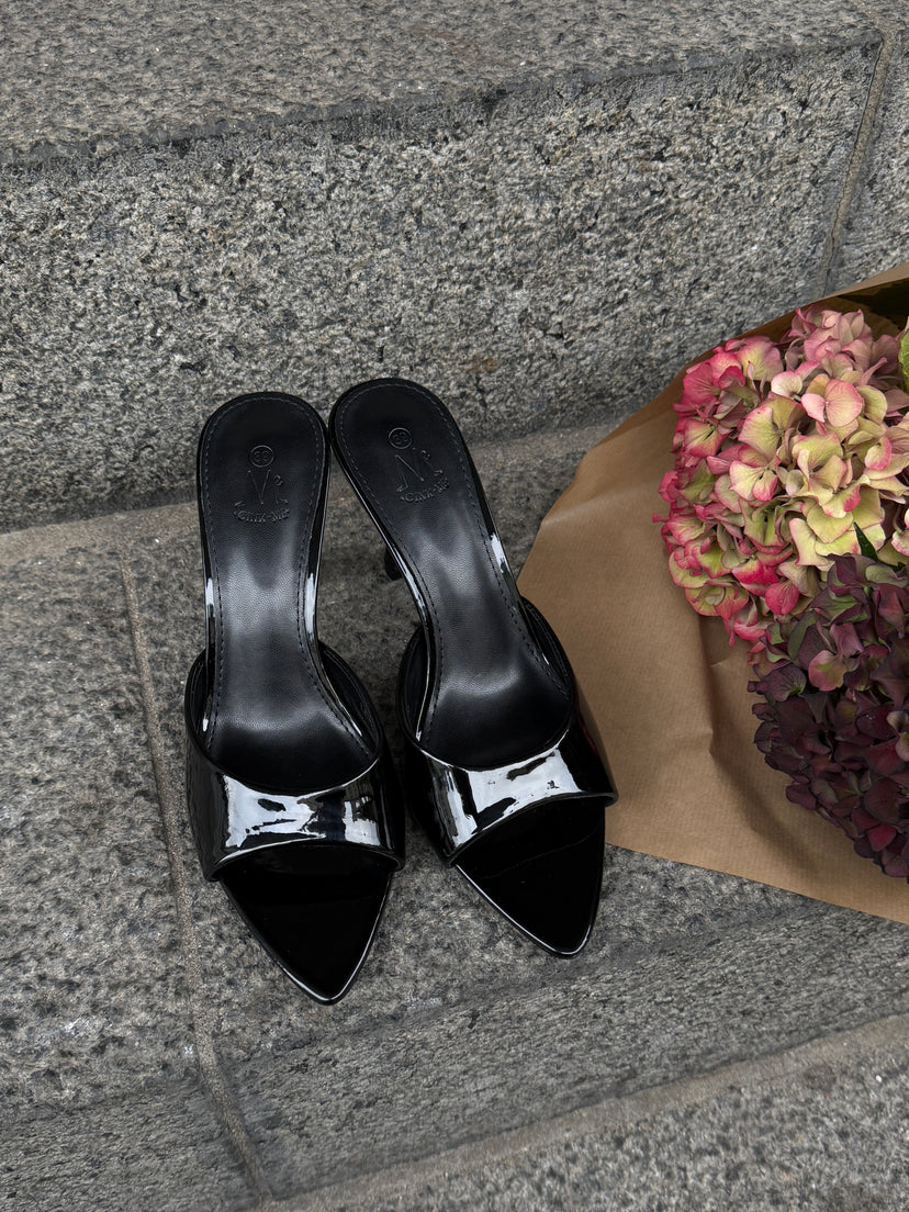 Viola Patent Mule - Black