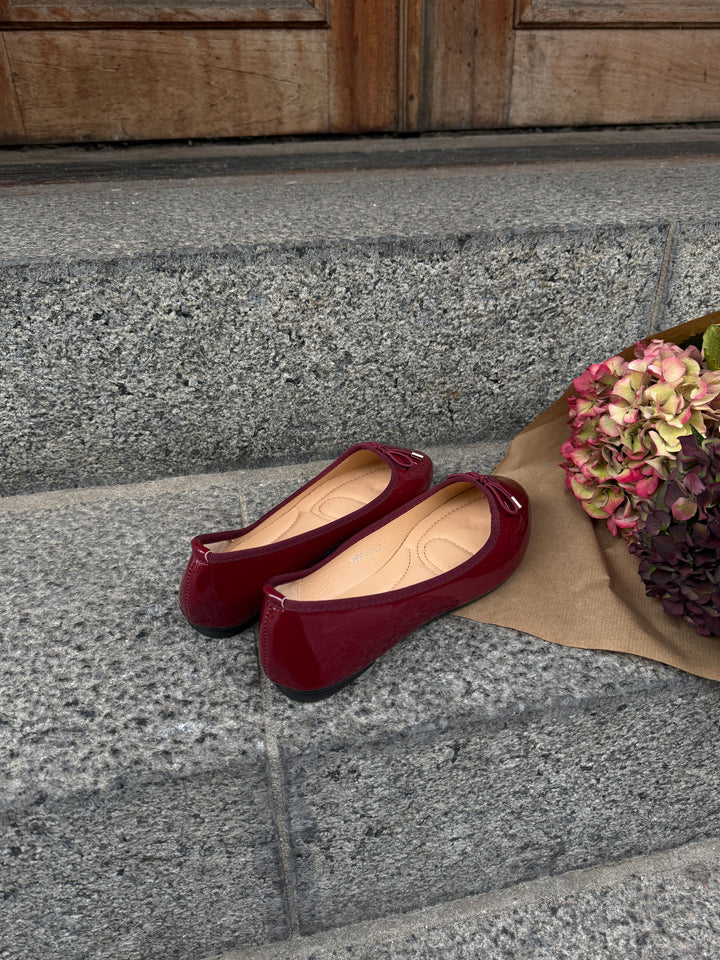 Sarah Shiny Ballerina - Burgundy