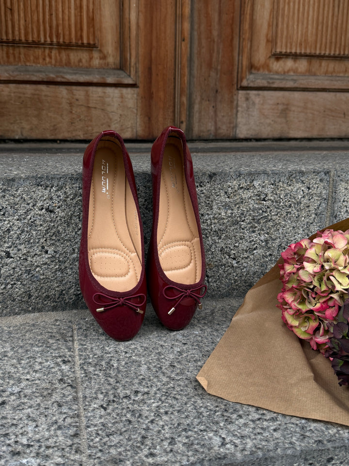Sarah Shiny Ballerina - Burgundy