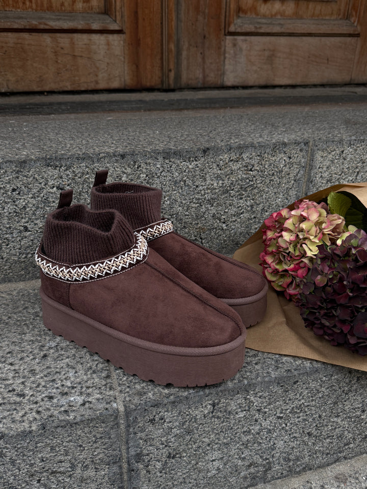 Melina Teddy Boots - Dark Brown