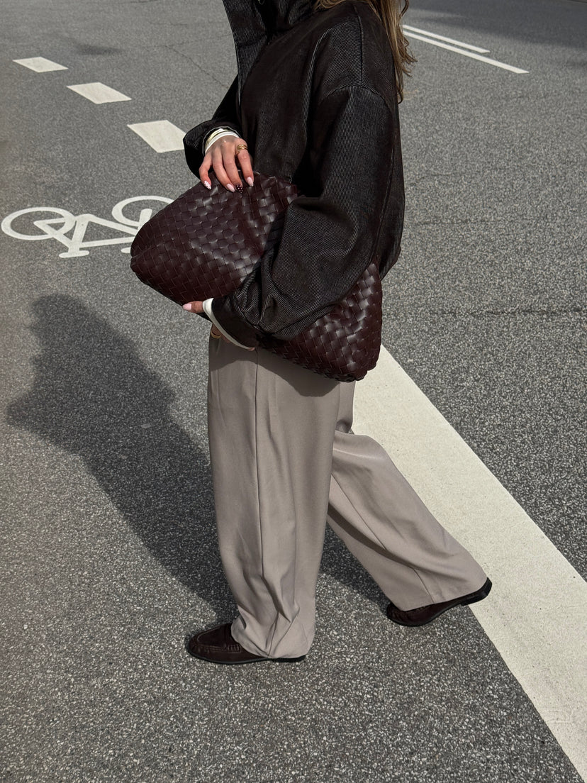 Bianca XL Clutch - Dark Brown