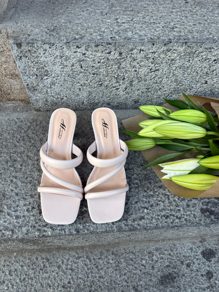 Mila Puff Heeled Sandals - Beige