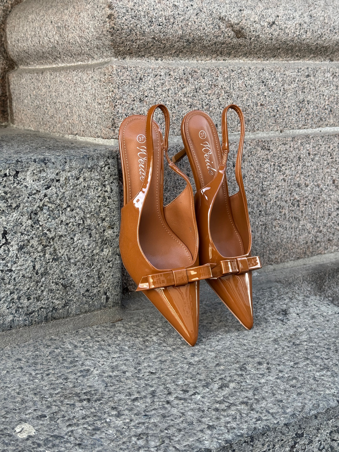 Abbey Bow Slingback - Cognac Brown