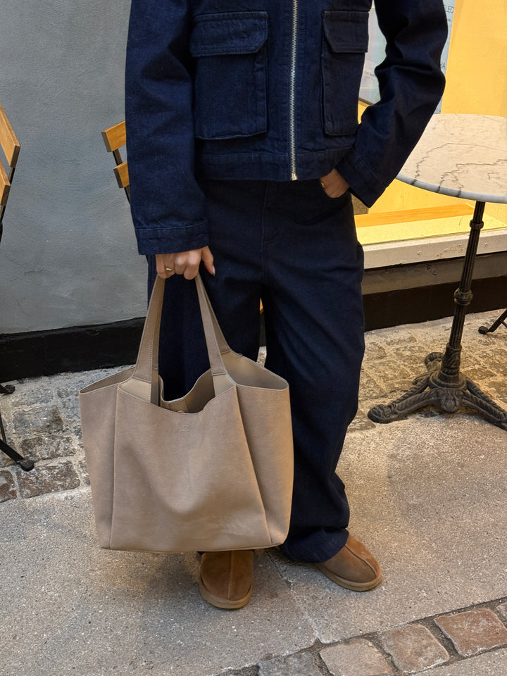 Sophia Bag Medium - Faux Suede Warm Grey