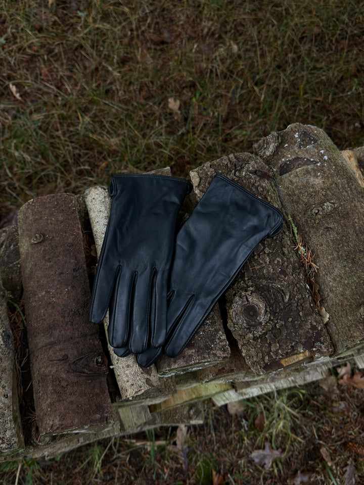 Kira Sheepskin Leather Gloves - Black