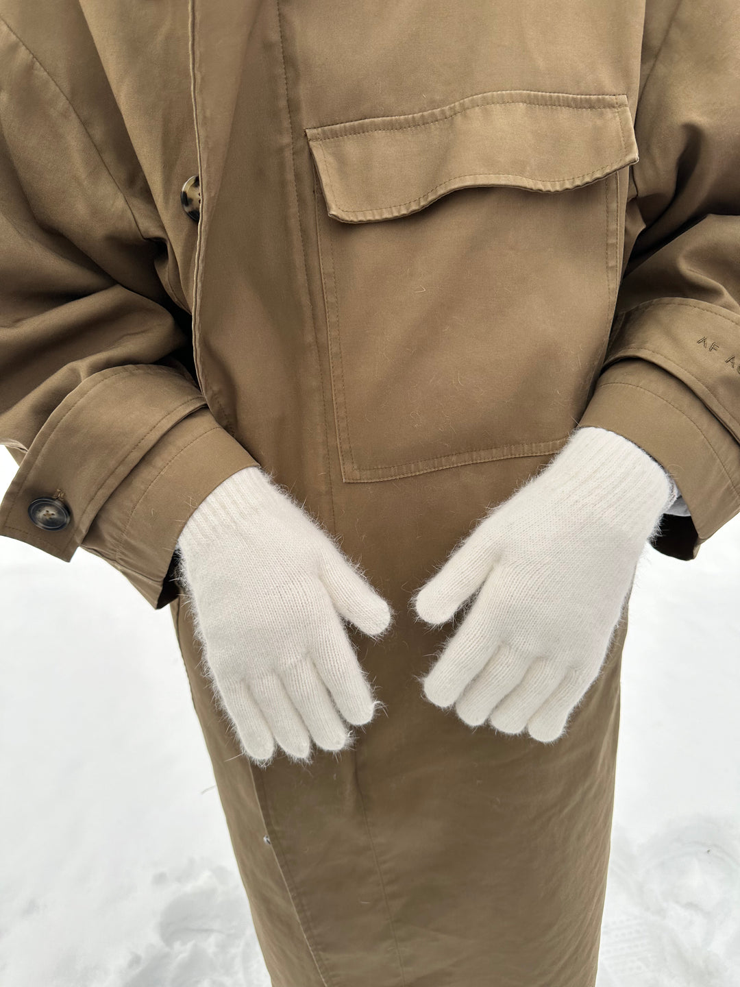 Vera Gloves - White