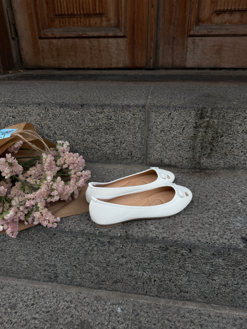 Maya Ballerina - White