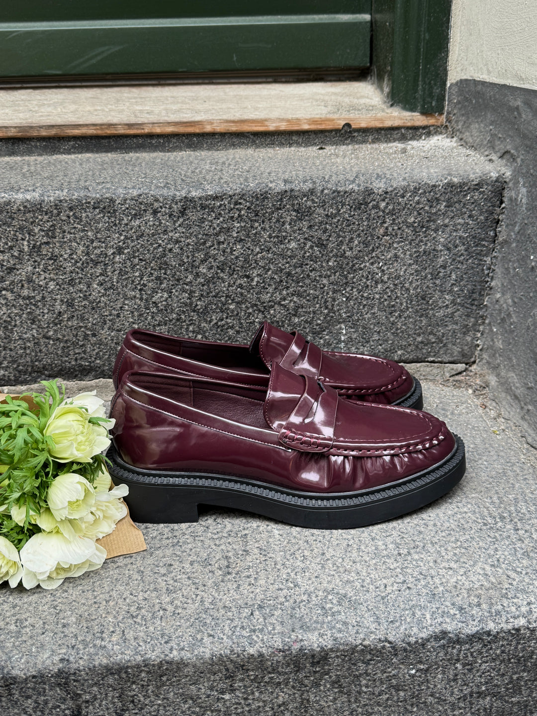 Kassandra Loafers - Burgundy