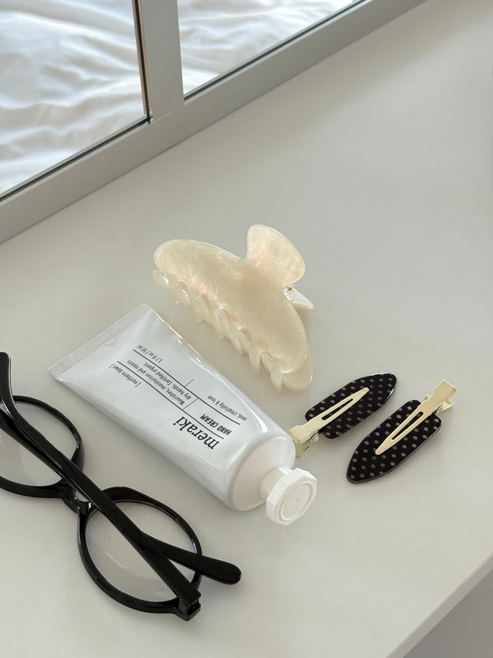 Fiona Glitter Hairclip - White