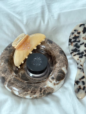 Astrid Shell Hairclip - Yellow