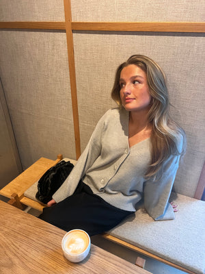 Frida Loose Fit Knit Cardigan - Light Grey