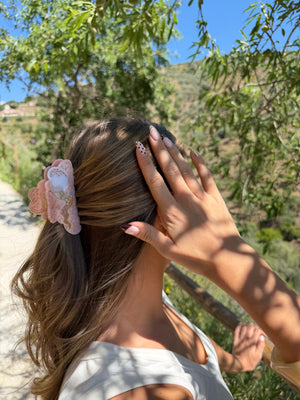 Mille Large Universe Hairclip - Light Pink