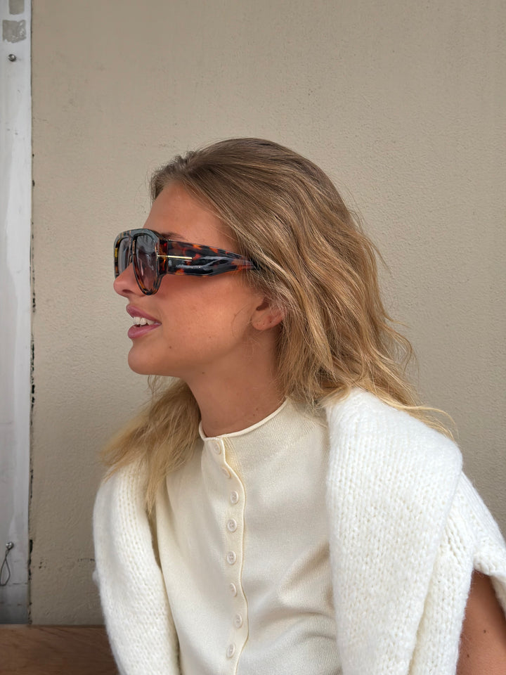 Juliet Chunky Sunglasses - Tortoise/Brown