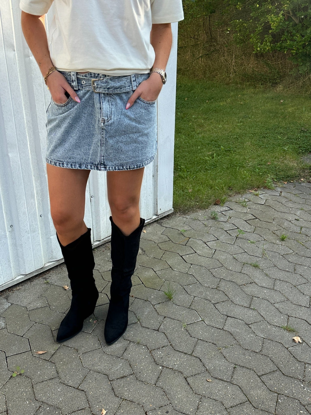 Belle High Cowboy Boots - Black