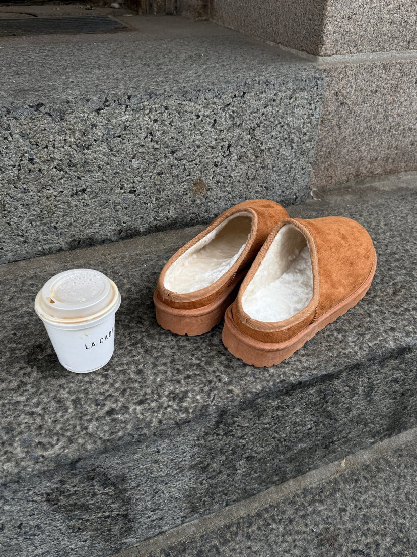 Carly Teddy Slippers - Camel