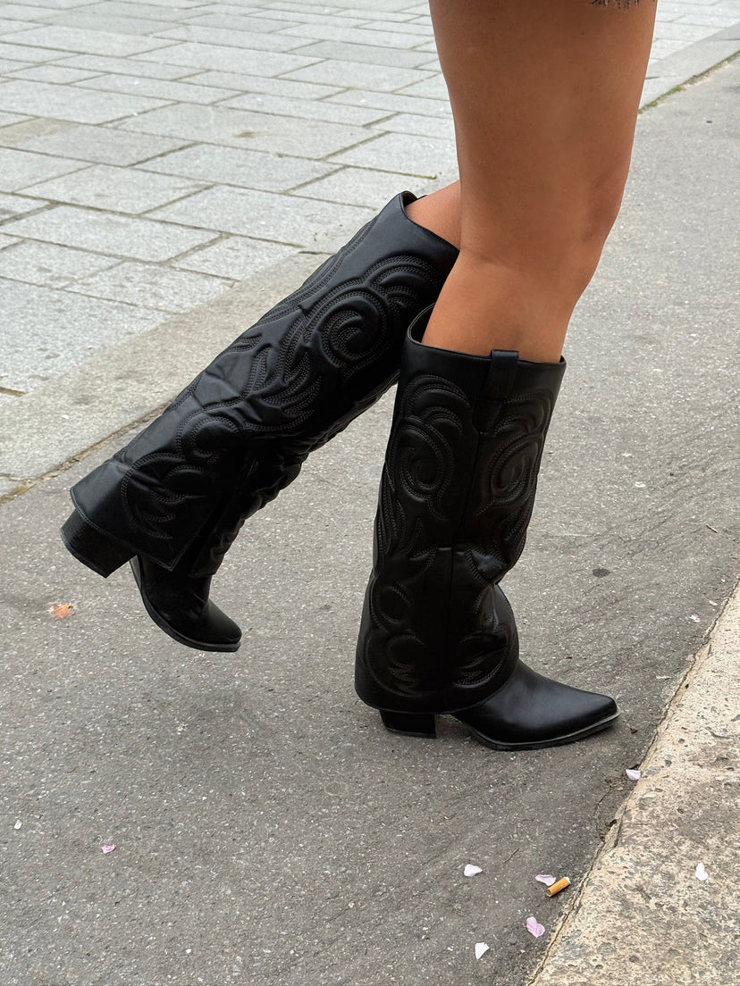 Kamma Cowboy Boots - Black