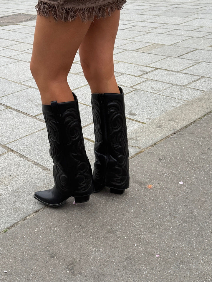 Kamma Cowboy Boots - Black