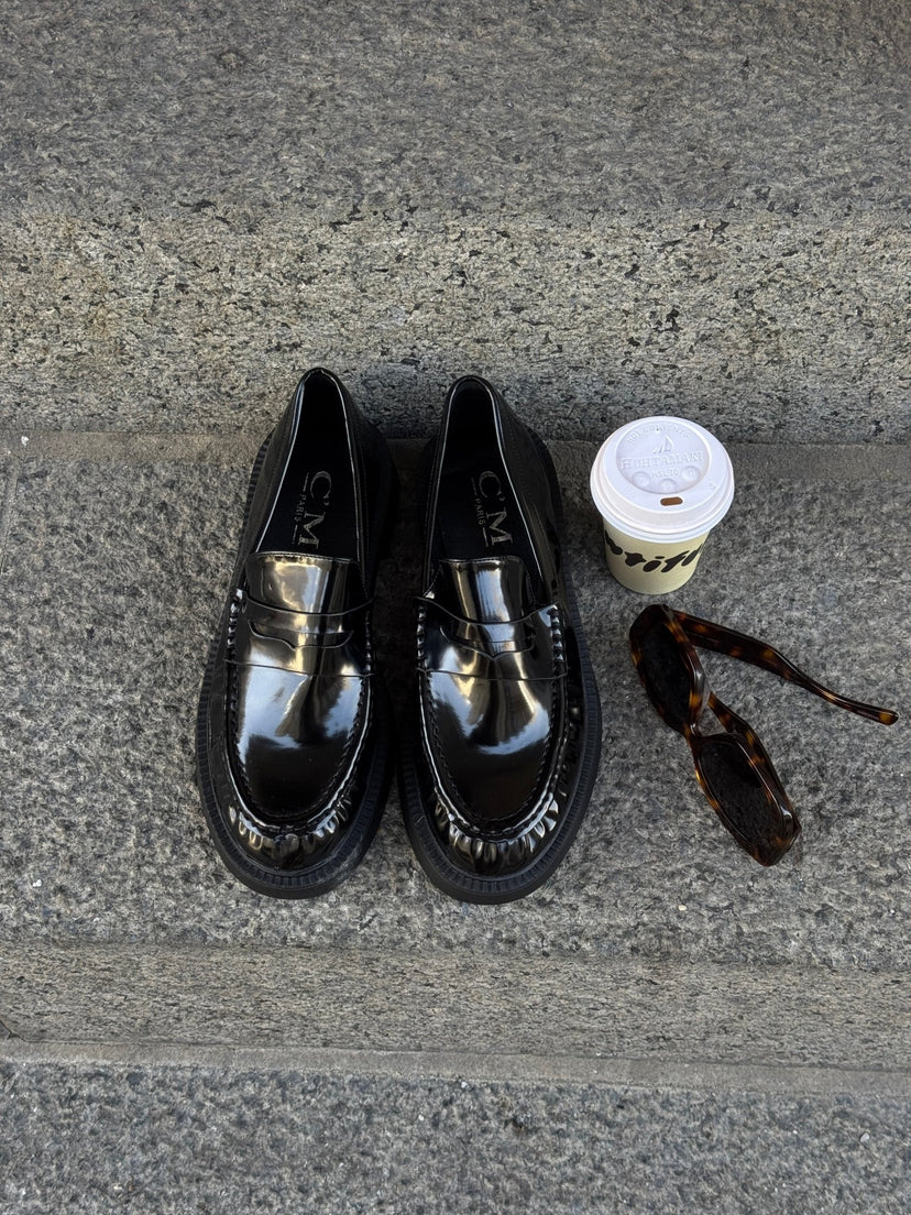 Kassandra Loafers - Black