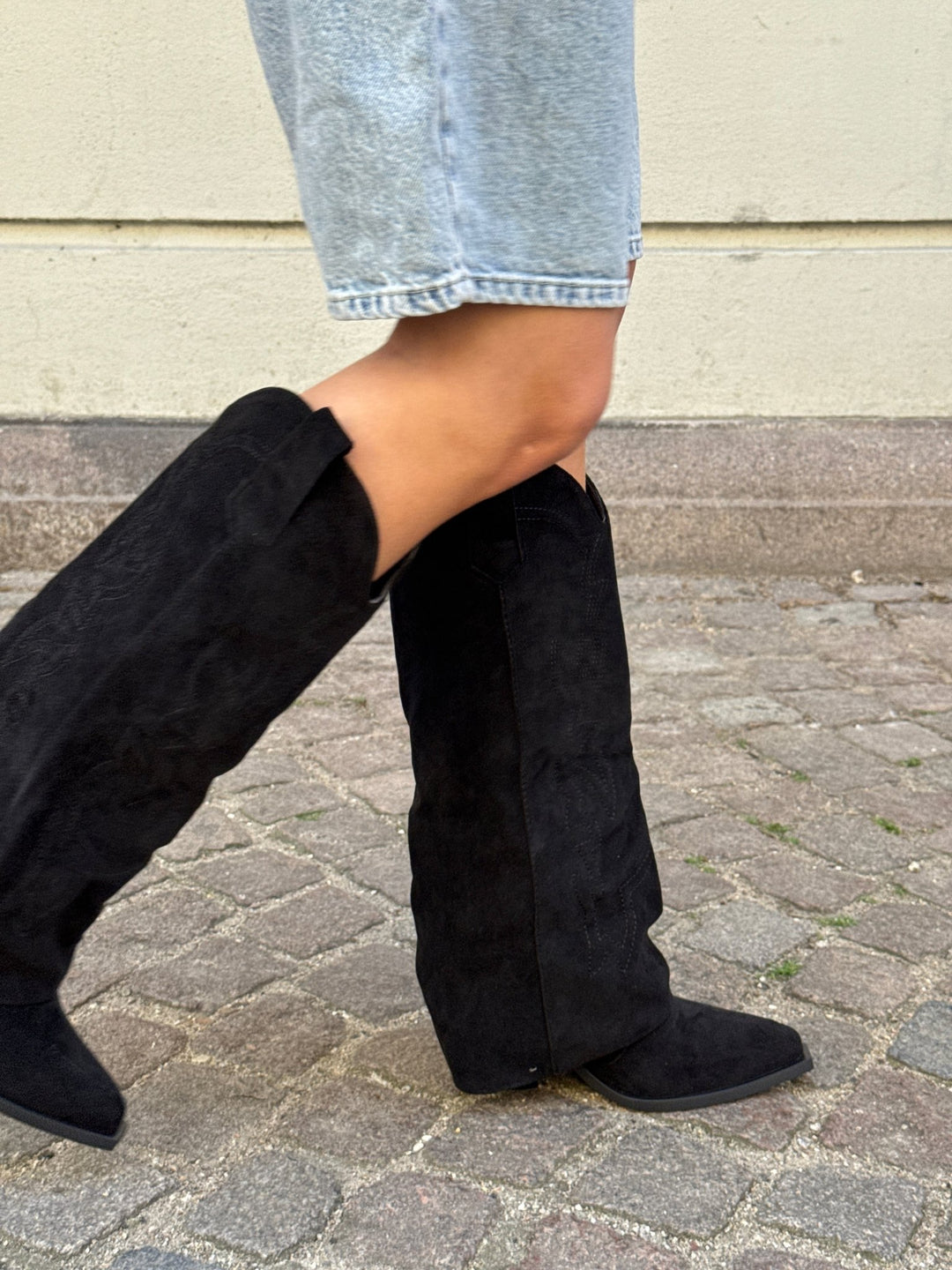 Katrine Faux Suede Boots - Black