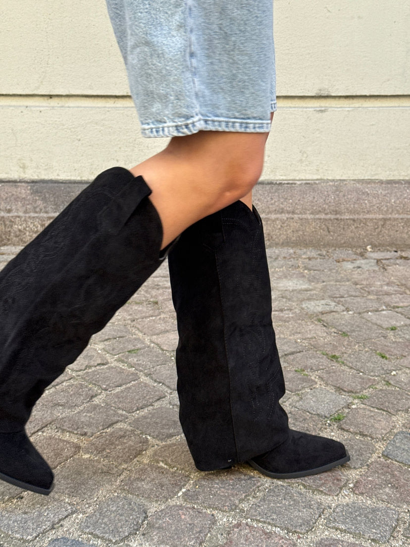 Katrine Faux Suede Boots - Black