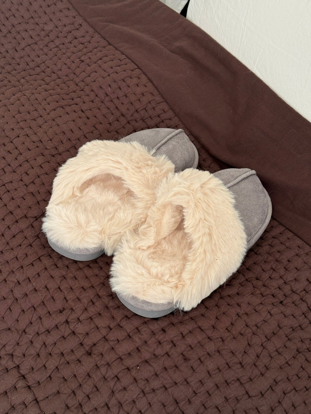 Lenora Teddy Slippers - Grey