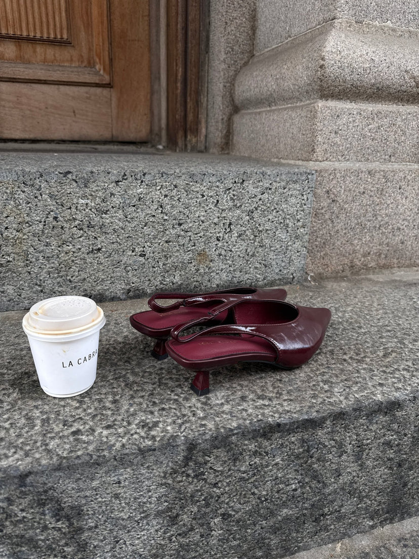 Maddie Slingback - Burgundy