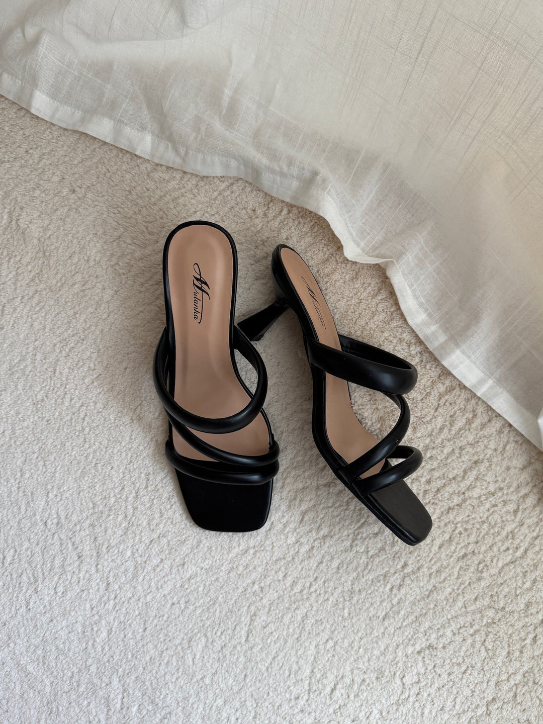 Mila Puff Heeled Sandals - Black