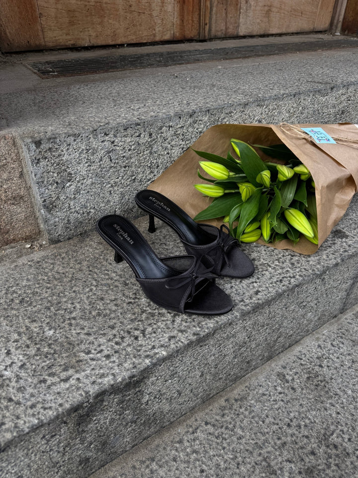 Nellie Bow Tie Heeled Mules - Black