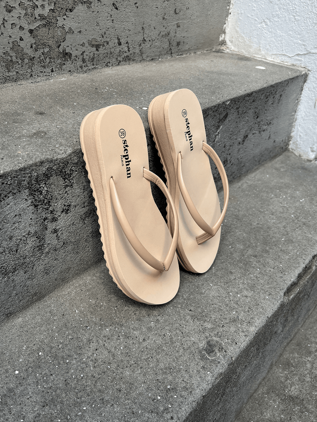 Noa Platform Flip-Flops - Beige