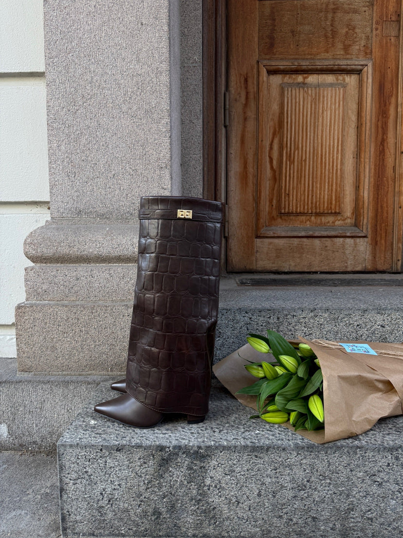 Tilda Faux Leather Boots - Dark Brown